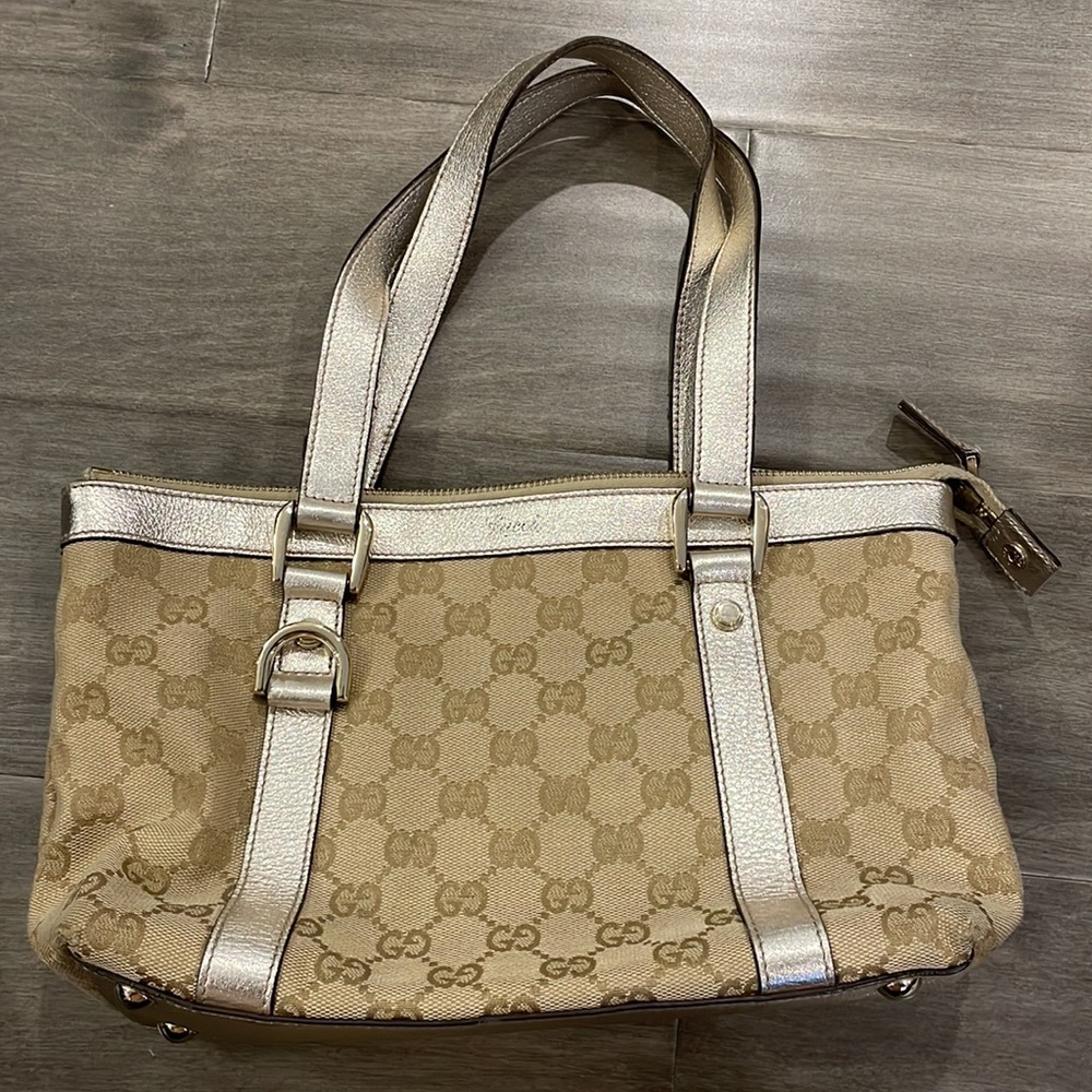 Gucci purse